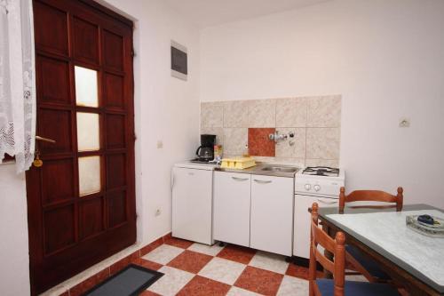 Apartment Starigrad 6618b