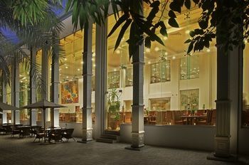 Hotel Al Nahda Resort & Spa