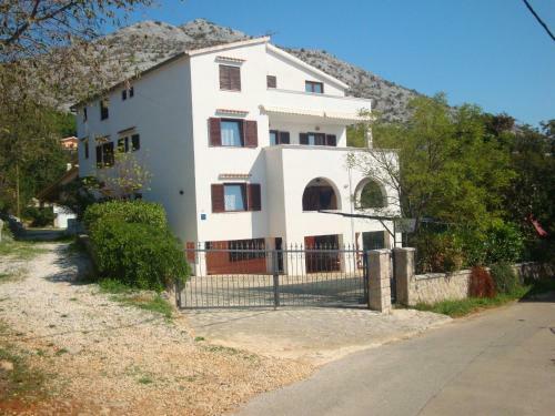 Apartments Vukeli?