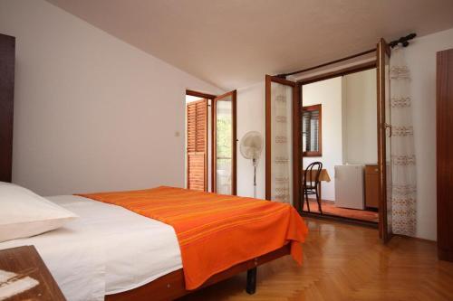 Apartment Starigrad 6649c
