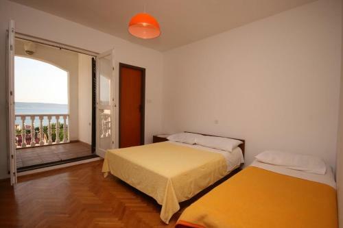Apartments With A Parking Space Starigrad (paklenica) - 6563