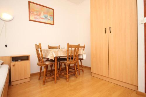 Apartment Starigrad 6595a