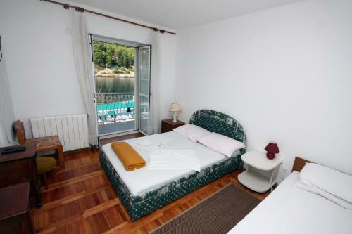Apartment Stomorska 781a