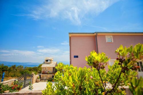 Apartment Necujam 13726b