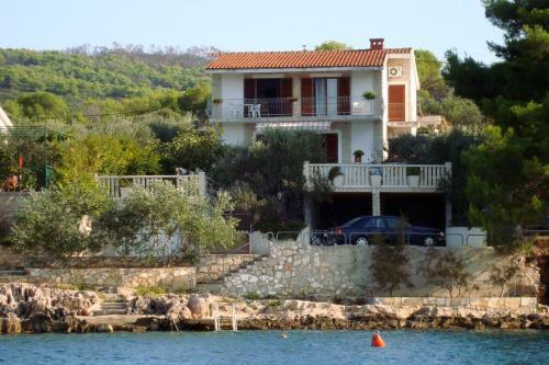 Apartment Necujam 5162c