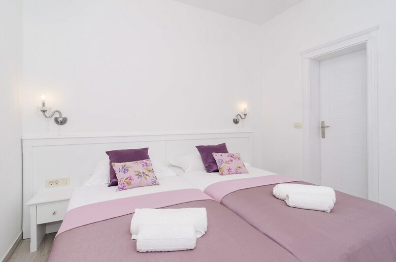 Hostal Rooms Sorgo Palace