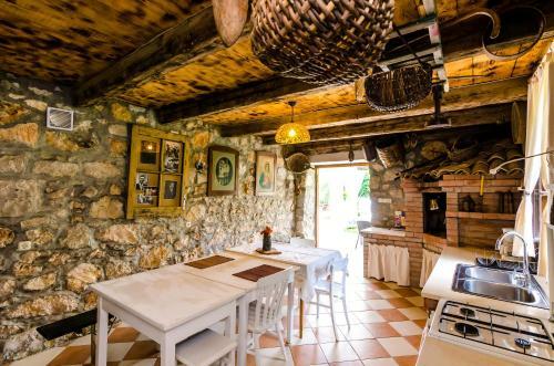 Wine & Vino Holiday Home