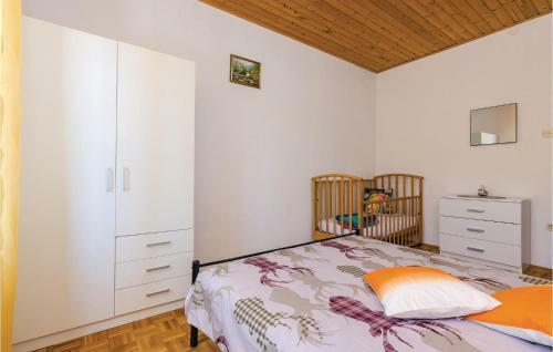 Three-bedroom Holiday Home In Ston