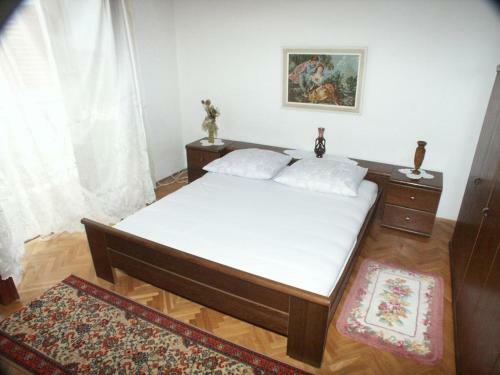 Apartments By The Sea Sucuraj (Hvar) - 578