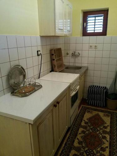 Apartments By The Sea Sucuraj (Hvar) - 14736