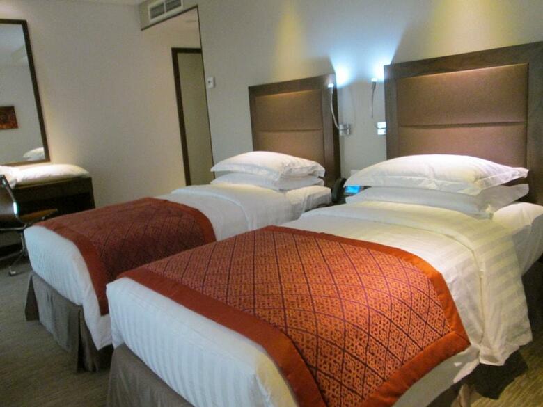 Hotel Crowne Plaza Madinah