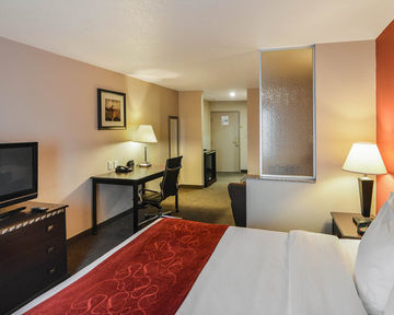 Hotel Comfort Suites Grand Prairie