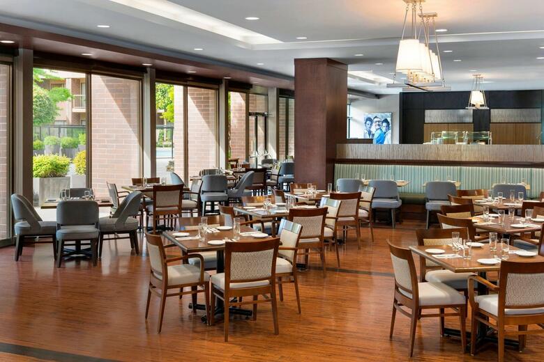 Sheraton Vancouver Airport Hotel