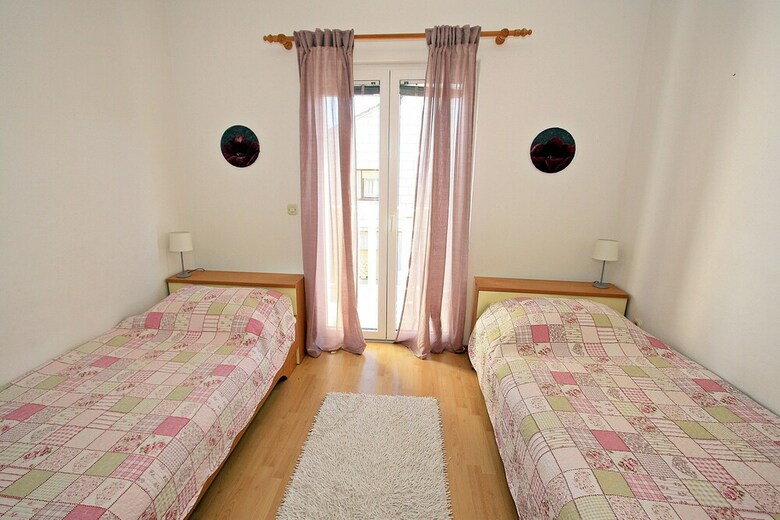 Apartments Mara