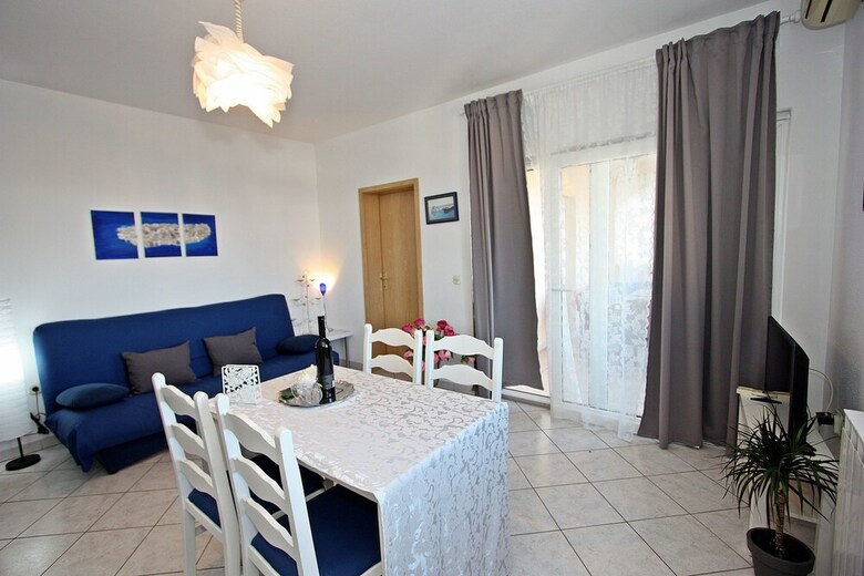 Apartments Mara