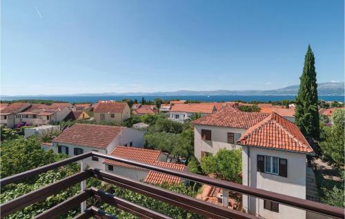 Three-bedroom Apartment In Supetar