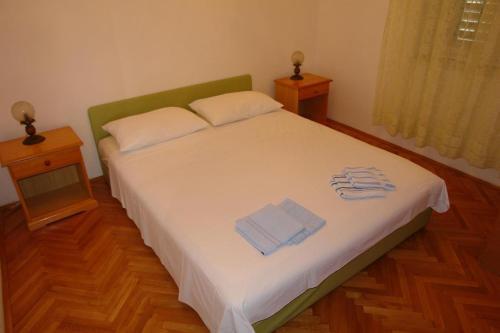 Apartment Supetar 13180a