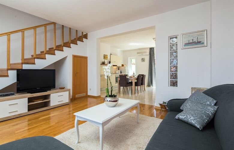 Apartments Edo