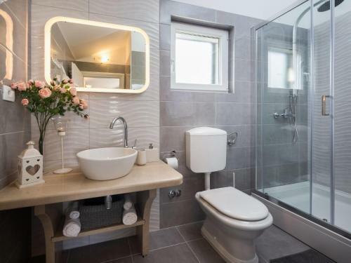 Holiday Home Villa Mutnik