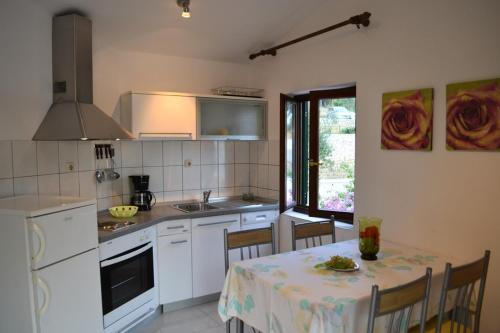 2 Bedroom Apartment With Seaview