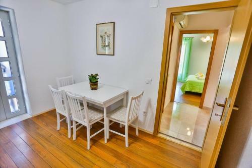 Apartment Sutivan 752f