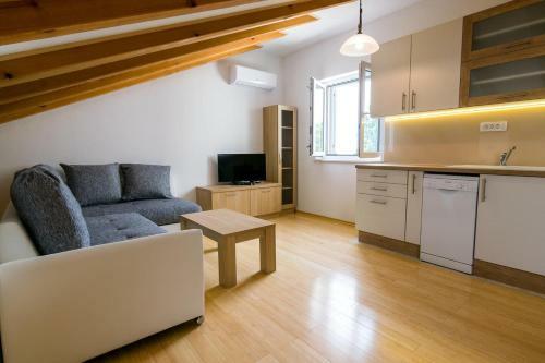 Apartment Sutivan 15665b