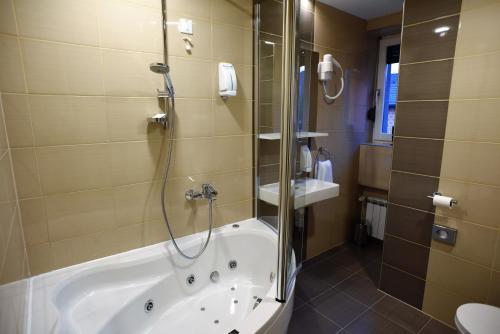 Hotel Santiny
