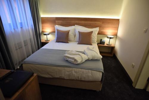 Hotel Santiny