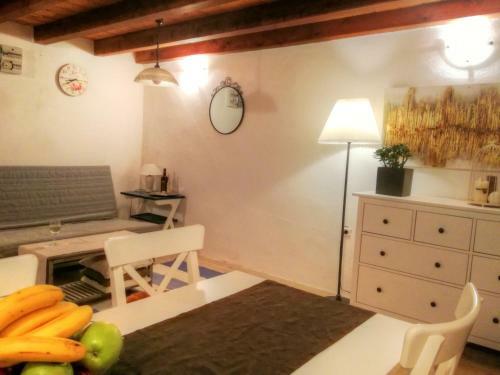 Holiday House Little Precious