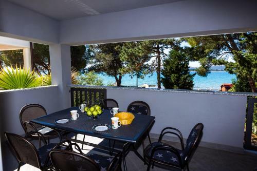Sea Sound Apartments Rea