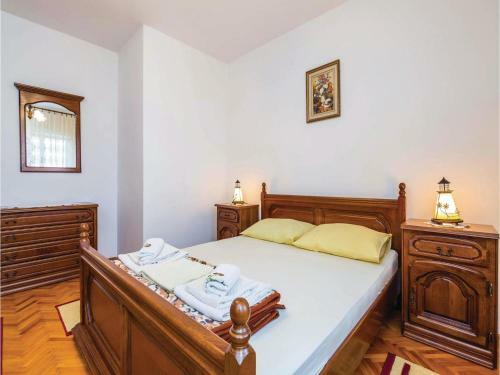 Apartment Lopci I