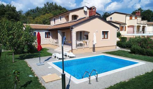 Villa Kmacici 598