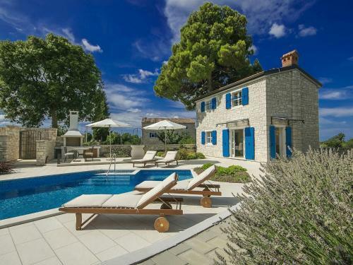 Villa Lenka