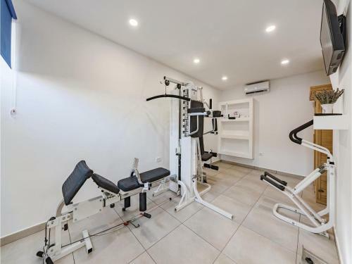 Six-bedroom Holiday Home In Sv.lovrec