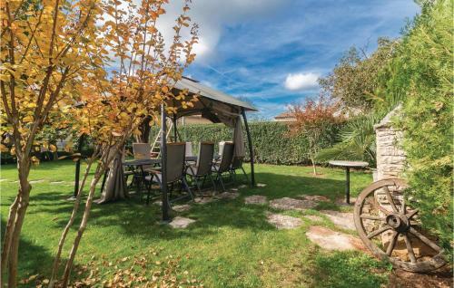 Six-bedroom Holiday Home In Sv.lovrec