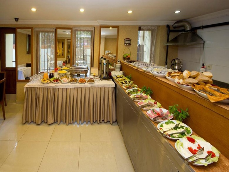 Hotel New House
