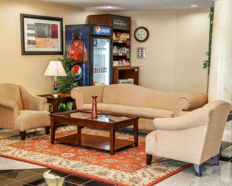 Hotel Comfort Suites