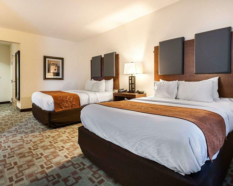 Hotel Comfort Suites