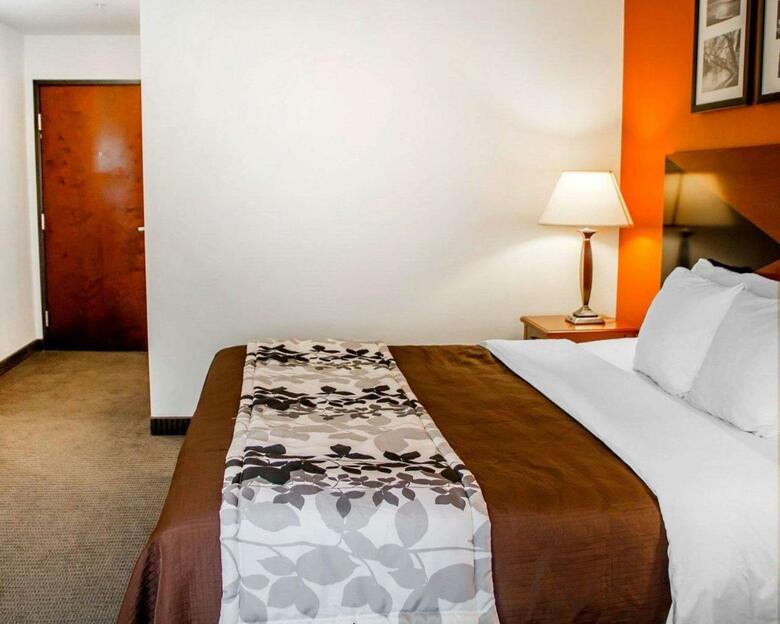 Hotel Sleep Inn & Suites