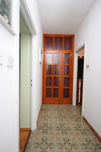 Apartments By The Sea Stanici (Omis) - 4653