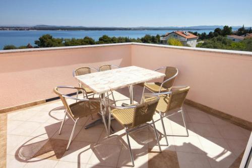 Apartments By The Sea Tkon (pasman) - 6215
