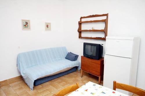 Apartments By The Sea Tkon (pasman) - 698
