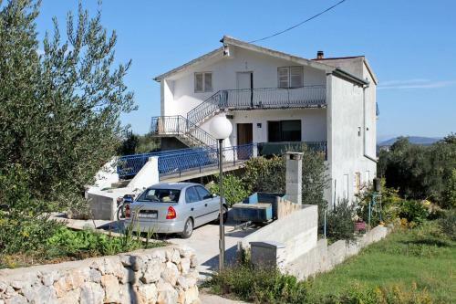 Apartments With A Parking Space Tkon (pasman) - 5827