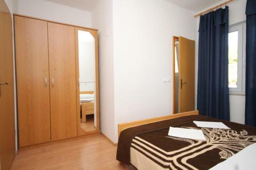 Apartments By The Sea Tkon (pasman) - 8454
