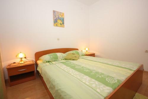 Apartments With A Parking Space Kraj (pasman) - 8213
