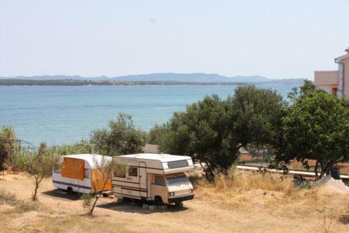 Apartments By The Sea Tkon (pasman) - 8244