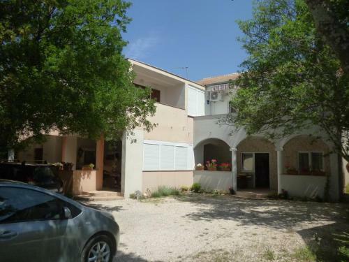 Apartment In Tribanj 34766