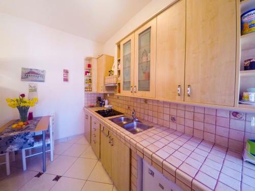 Apartments With A Parking Space Trogir - 11409