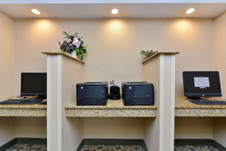 Hotel Comfort Inn & Suites