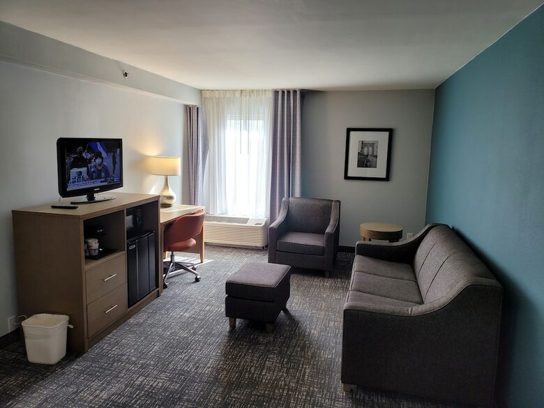 Hotel Comfort Inn & Suites